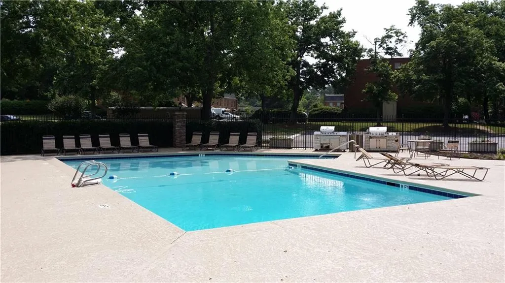 225 Winding River Drive Unit C, Sandy Springs, Georgia 30350, 2 Bedrooms Bedrooms, ,2 BathroomsBathrooms,Residential,Sold,225 Winding River Drive Unit C,5690053