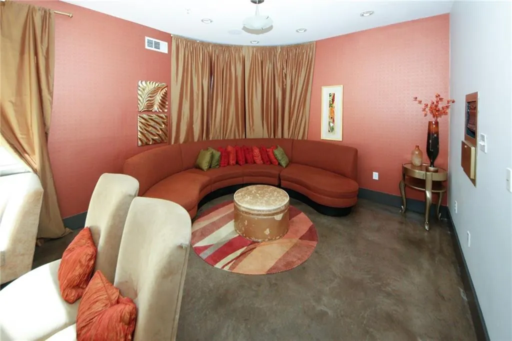 799 Hammond Drive Unit 116, Atlanta, Georgia 30328, 1 Bedroom Bedrooms, ,1 BathroomBathrooms,Residential,For Sale,799 Hammond Drive Unit 116,7704739