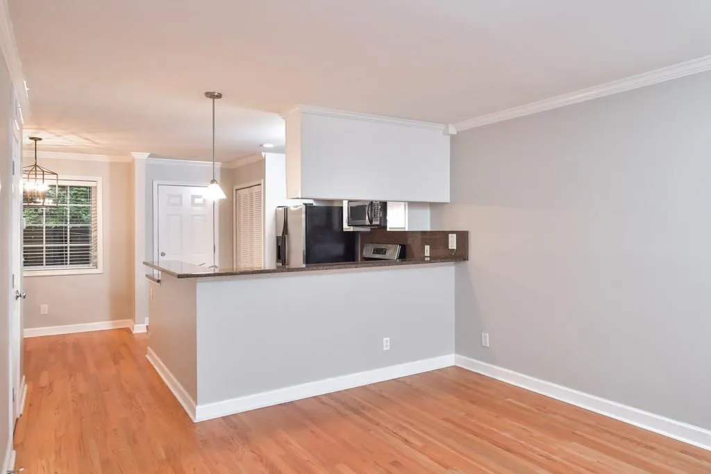 2232 Dunseath Avenue Nw Unit 310, Atlanta, Georgia 30318, 2 Bedrooms Bedrooms, ,1 BathroomBathrooms,Residential,Sold,2232 Dunseath Avenue Nw Unit 310,6085114