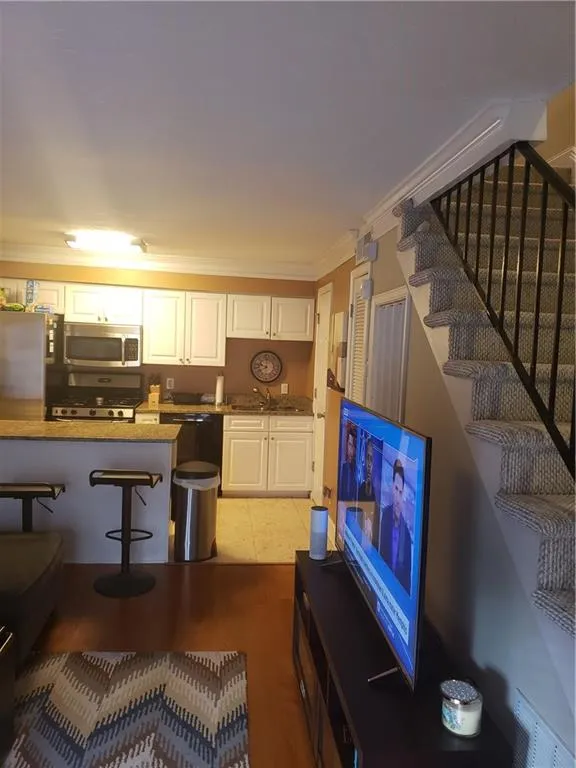 6980 Roswell Road Unit P3, Atlanta, Georgia 30328, 1 Bedroom Bedrooms, ,1 BathroomBathrooms,Residential,Sold,6980 Roswell Road Unit P3,6125651