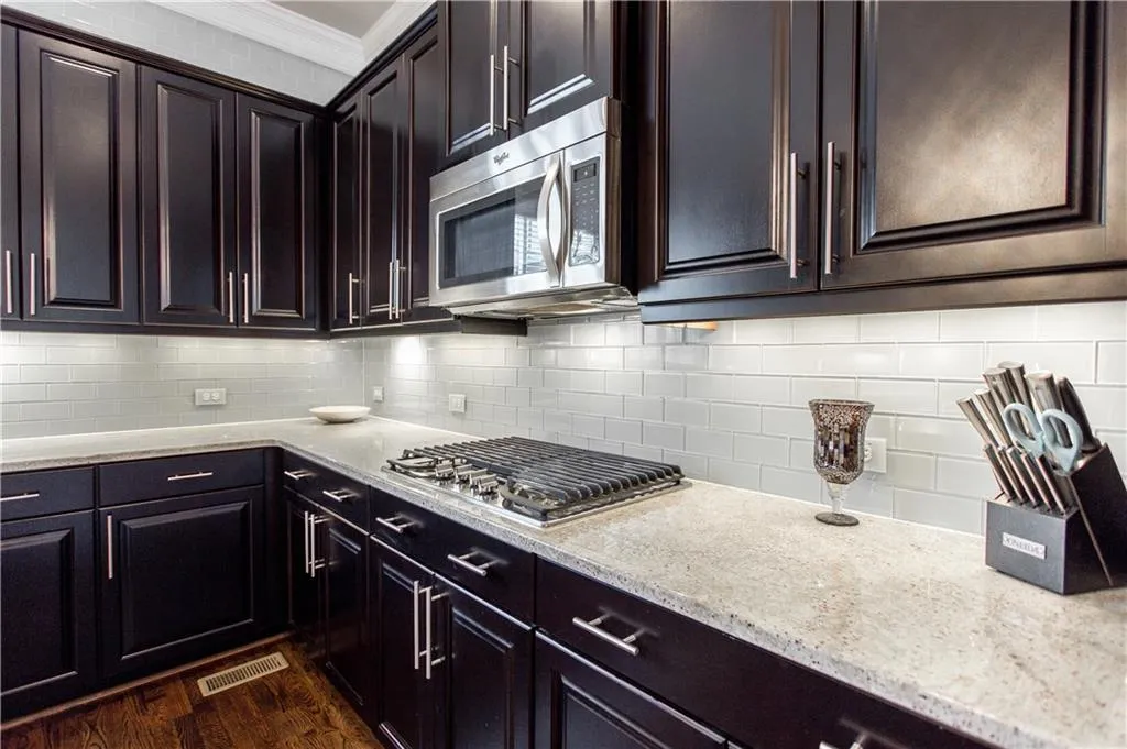 962 Thibideau Court, Sandy Springs, Georgia 30328, 3 Bedrooms Bedrooms, ,3 BathroomsBathrooms,Residential,Sold,962 Thibideau Court,5927195