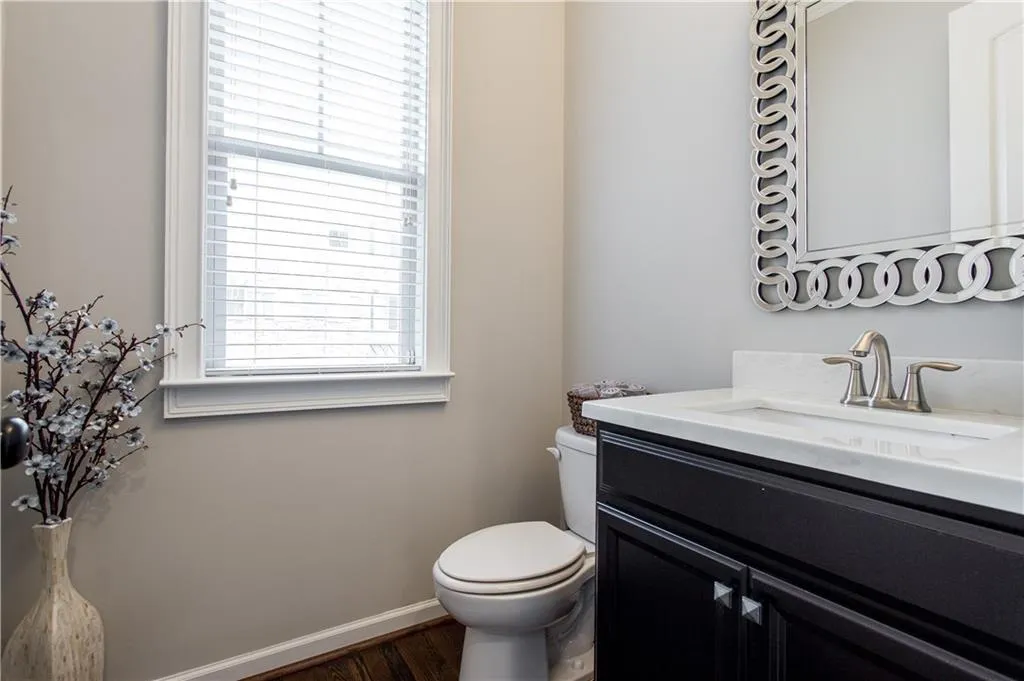 962 Thibideau Court, Sandy Springs, Georgia 30328, 3 Bedrooms Bedrooms, ,3 BathroomsBathrooms,Residential,Sold,962 Thibideau Court,5927195