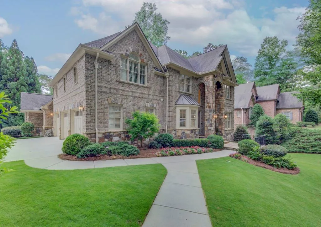 595 Franklin Road, Sandy Springs, Georgia 30342, 5 Bedrooms Bedrooms, ,4 BathroomsBathrooms,Residential,Sold,595 Franklin Road,7075349