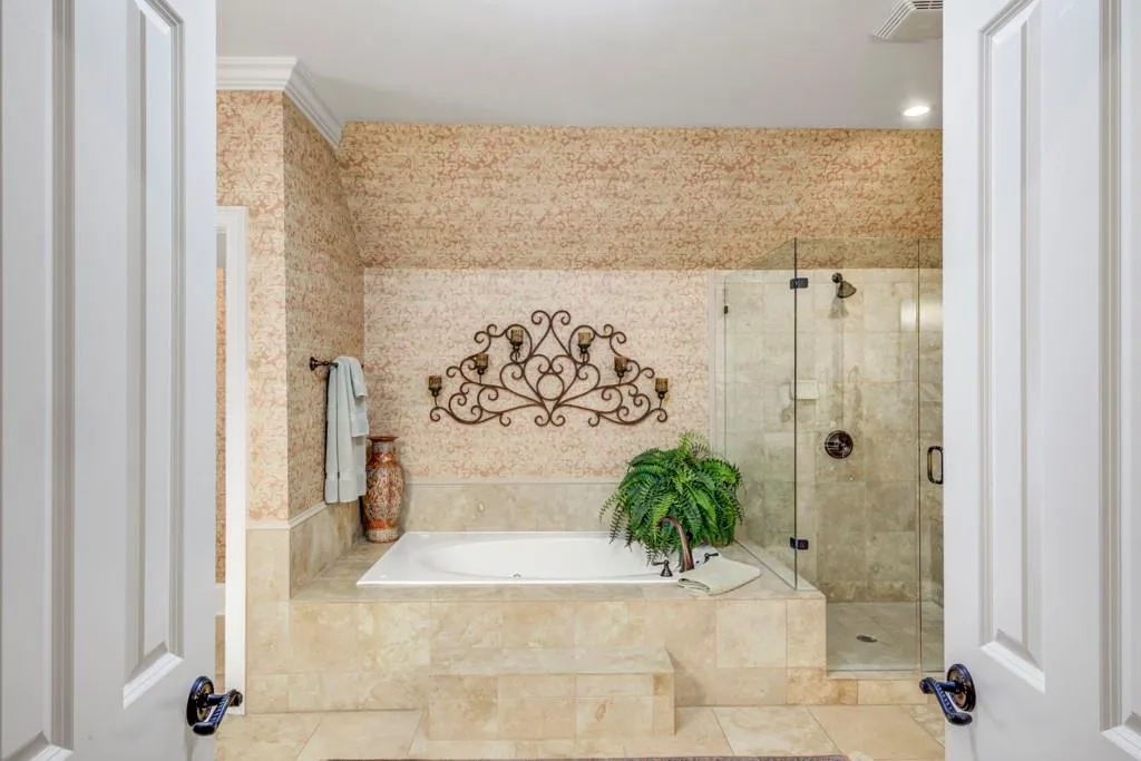 595 Franklin Road, Sandy Springs, Georgia 30342, 5 Bedrooms Bedrooms, ,4 BathroomsBathrooms,Residential,Sold,595 Franklin Road,7075349