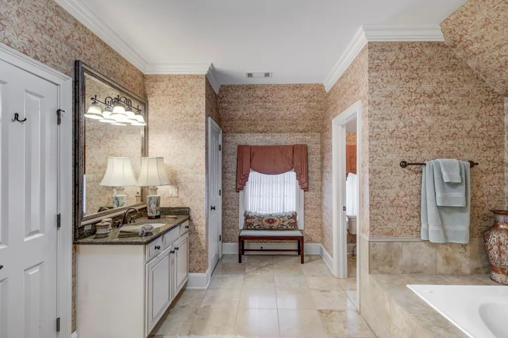 595 Franklin Road, Sandy Springs, Georgia 30342, 5 Bedrooms Bedrooms, ,4 BathroomsBathrooms,Residential,Sold,595 Franklin Road,7075349