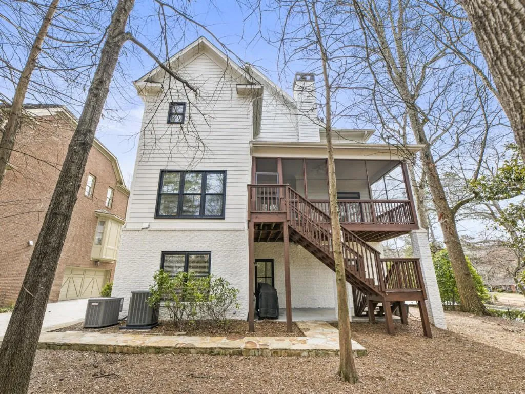 1000 Madeline Lane, Sandy Springs, Georgia 30350, 4 Bedrooms Bedrooms, ,4 BathroomsBathrooms,Residential,Sold,1000 Madeline Lane,7358423