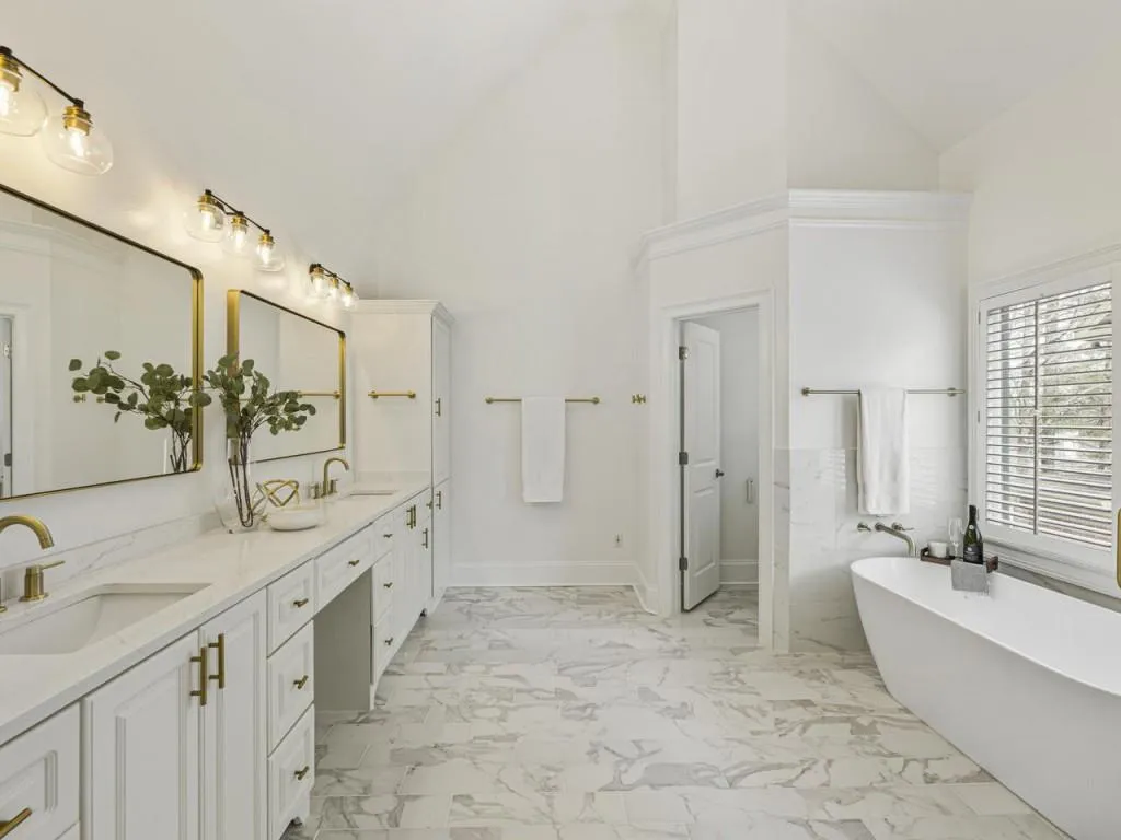 1000 Madeline Lane, Sandy Springs, Georgia 30350, 4 Bedrooms Bedrooms, ,4 BathroomsBathrooms,Residential,Sold,1000 Madeline Lane,7358423