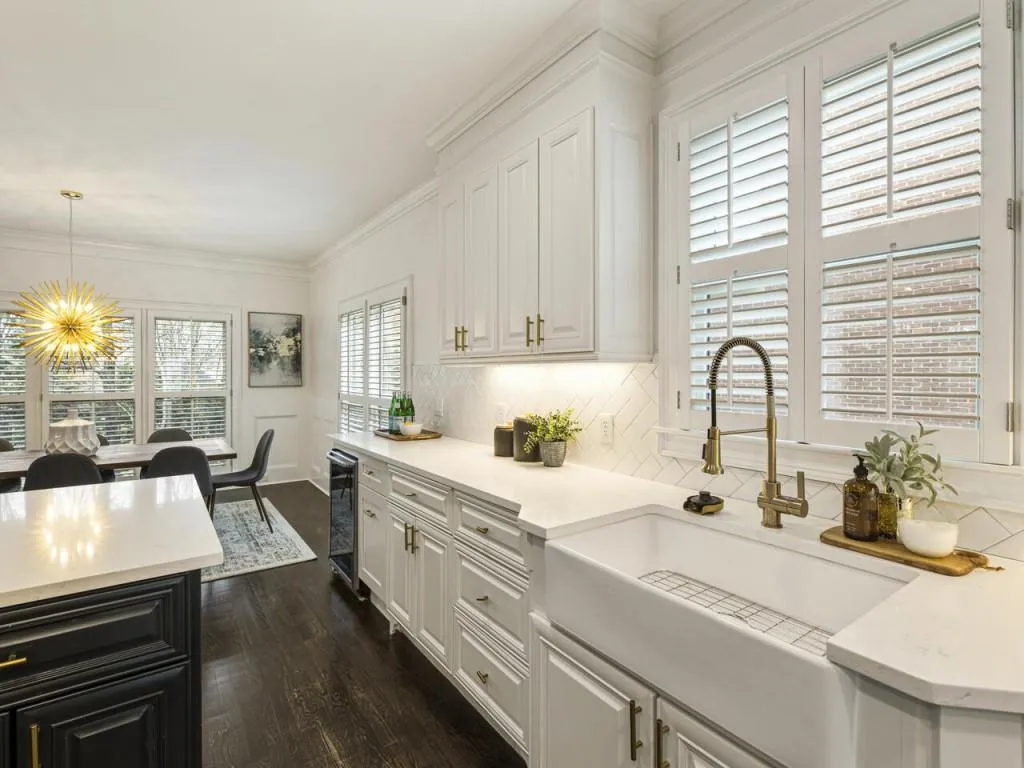 1000 Madeline Lane, Sandy Springs, Georgia 30350, 4 Bedrooms Bedrooms, ,4 BathroomsBathrooms,Residential,Sold,1000 Madeline Lane,7358423