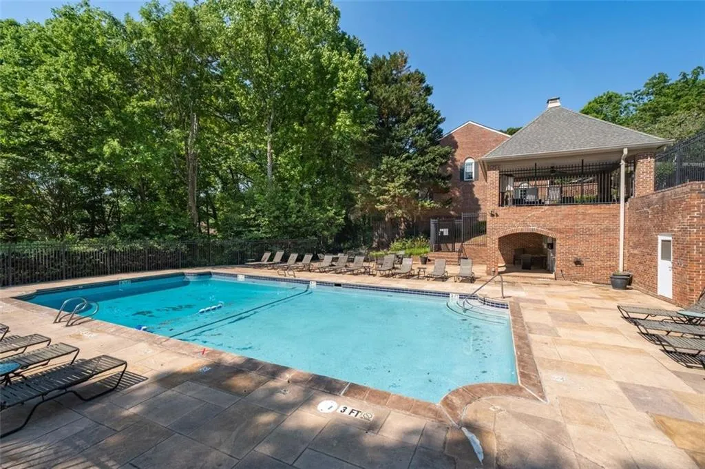 413 The North Chace, Sandy Springs, Georgia 30328, 4 Bedrooms Bedrooms, ,3 BathroomsBathrooms,Residential,For Sale,413 The North Chace,7759168