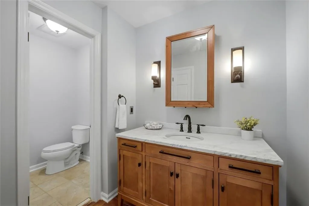 Upstairs guest bathroom