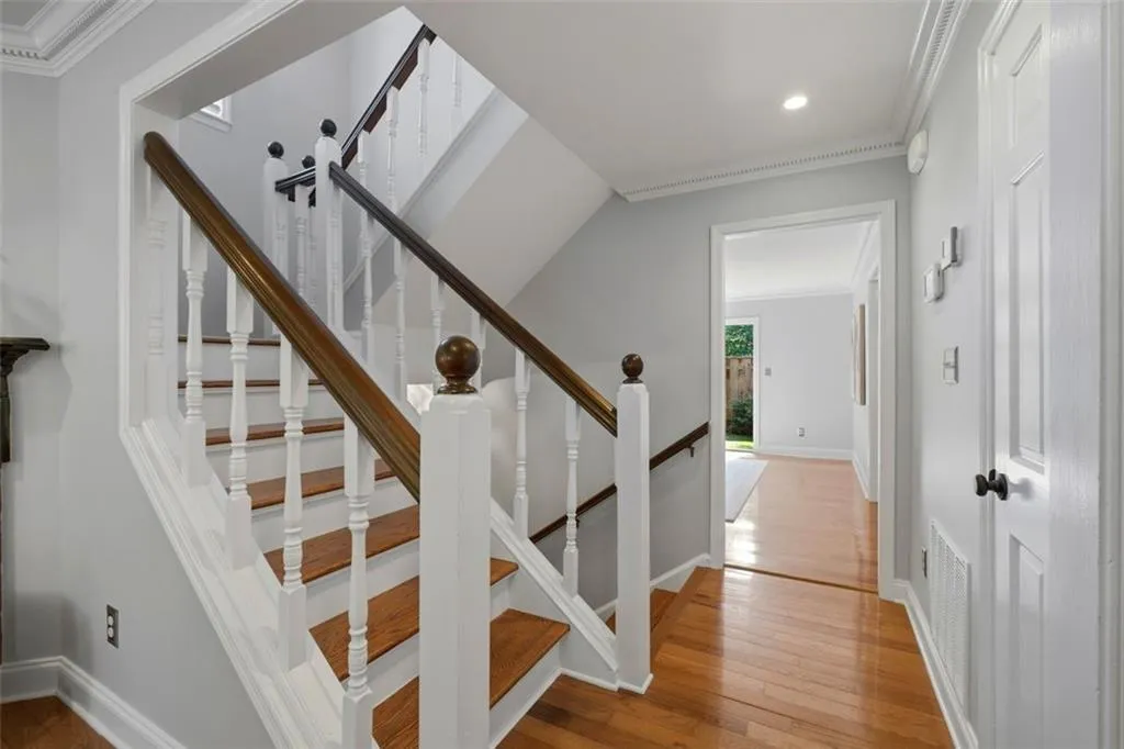 413 The North Chace, Sandy Springs, Georgia 30328, 4 Bedrooms Bedrooms, ,3 BathroomsBathrooms,Residential,For Sale,413 The North Chace,7759168