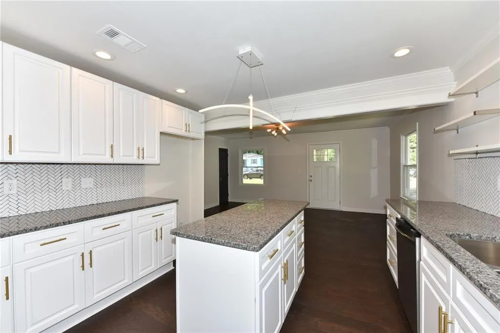 499 Baker Circle Nw, Atlanta, Georgia 30318, 3 Bedrooms Bedrooms, ,2 BathroomsBathrooms,Residential,Sold,499 Baker Circle Nw,6009469