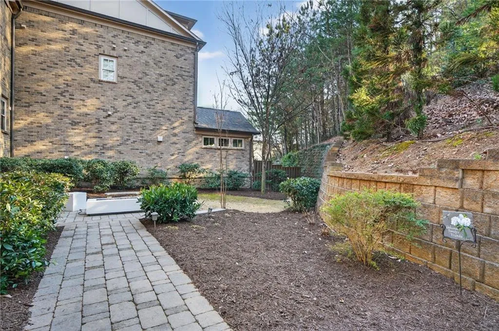 3804 Lookout Perch Lane Se Unit 23, Atlanta, Georgia 30339, 4 Bedrooms Bedrooms, 0 ,4 BathroomsBathrooms,Residential,For Sale,3804 Lookout Perch Lane Se Unit 23,7718306