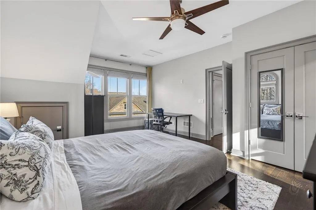 3804 Lookout Perch Lane Se Unit 23, Atlanta, Georgia 30339, 4 Bedrooms Bedrooms, 0 ,4 BathroomsBathrooms,Residential,For Sale,3804 Lookout Perch Lane Se Unit 23,7718306