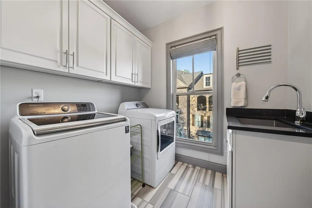 3804 Lookout Perch Lane Se Unit 23, Atlanta, Georgia 30339, 4 Bedrooms Bedrooms, 0 ,4 BathroomsBathrooms,Residential,For Sale,3804 Lookout Perch Lane Se Unit 23,7718306