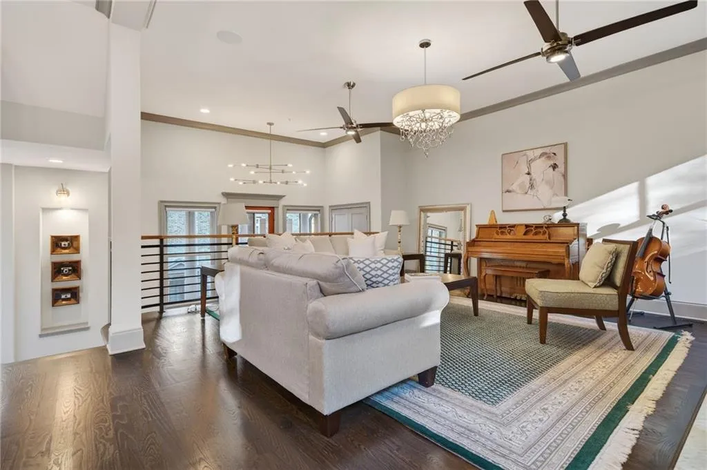 3804 Lookout Perch Lane Se Unit 23, Atlanta, Georgia 30339, 4 Bedrooms Bedrooms, 0 ,4 BathroomsBathrooms,Residential,For Sale,3804 Lookout Perch Lane Se Unit 23,7718306