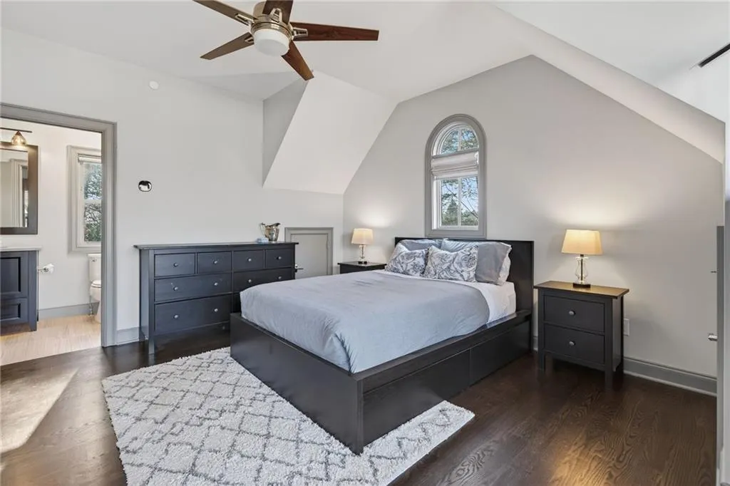3804 Lookout Perch Lane Se Unit 23, Atlanta, Georgia 30339, 4 Bedrooms Bedrooms, 0 ,4 BathroomsBathrooms,Residential,For Sale,3804 Lookout Perch Lane Se Unit 23,7718306