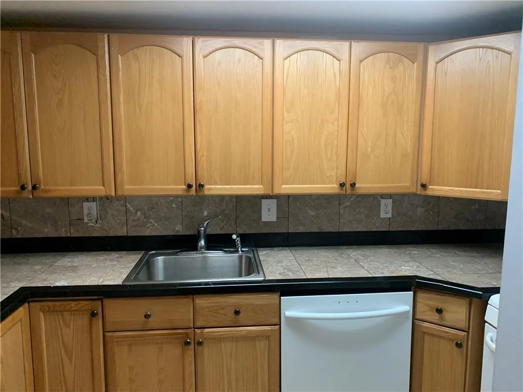 546 Northridge Crossing Drive, Sandy Springs, Georgia 30350, 2 Bedrooms Bedrooms, ,2 BathroomsBathrooms,Residential,Sold,546 Northridge Crossing Drive,6675427