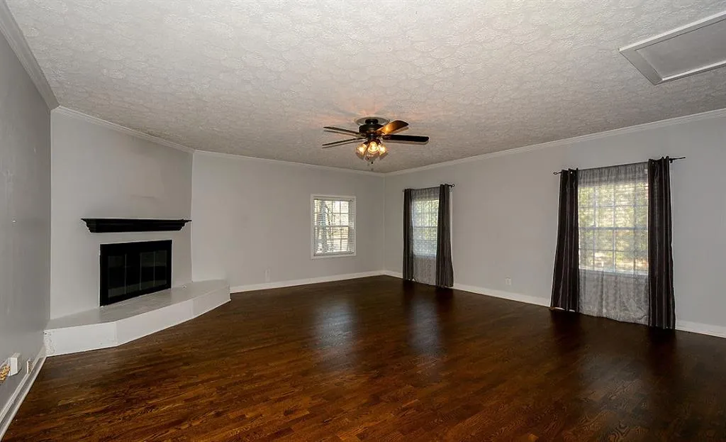 165 Chaseland Road, Sandy Springs, Georgia 30328, 4 Bedrooms Bedrooms, ,2 BathroomsBathrooms,Residential,Sold,165 Chaseland Road,5803970