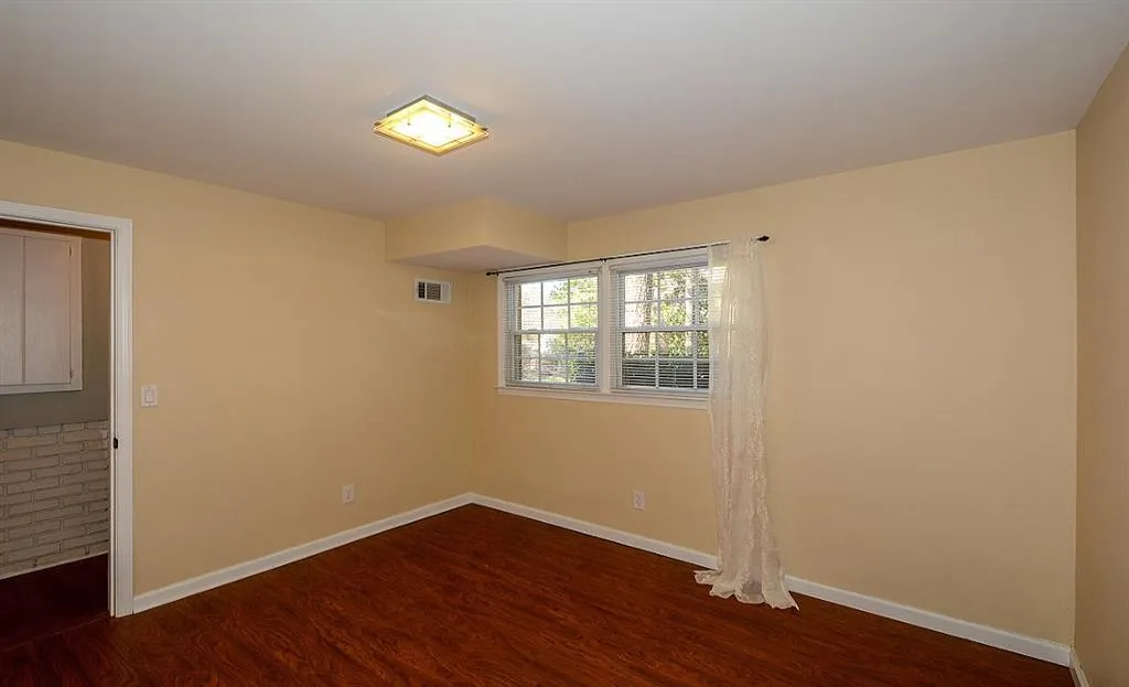 165 Chaseland Road, Sandy Springs, Georgia 30328, 4 Bedrooms Bedrooms, ,2 BathroomsBathrooms,Residential,Sold,165 Chaseland Road,5803970