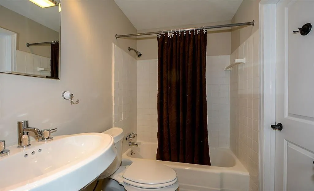 165 Chaseland Road, Sandy Springs, Georgia 30328, 4 Bedrooms Bedrooms, ,2 BathroomsBathrooms,Residential,Sold,165 Chaseland Road,5803970