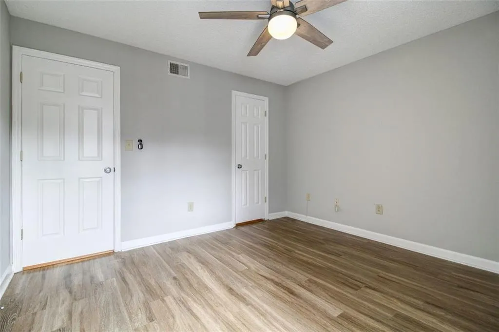 629 Granville Court, Sandy Springs, Georgia 30328, 1 Bedroom Bedrooms, ,1 BathroomBathrooms,Residential,Sold,629 Granville Court,6842656