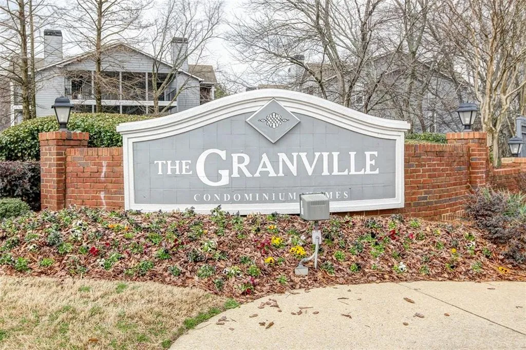 629 Granville Court, Sandy Springs, Georgia 30328, 1 Bedroom Bedrooms, ,1 BathroomBathrooms,Residential,Sold,629 Granville Court,6842656