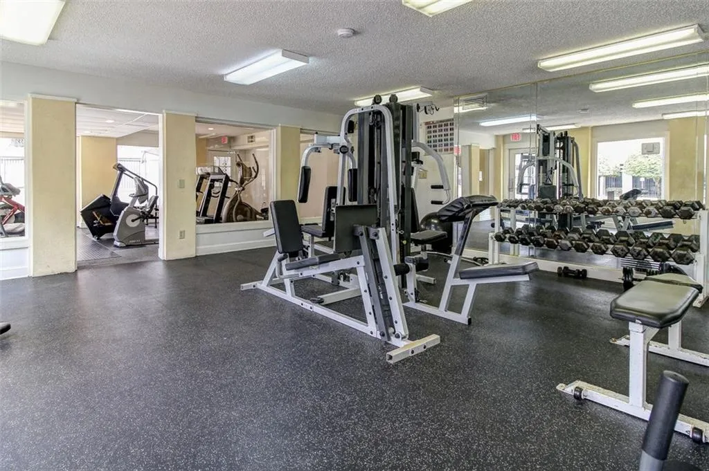 629 Granville Court, Sandy Springs, Georgia 30328, 1 Bedroom Bedrooms, ,1 BathroomBathrooms,Residential,Sold,629 Granville Court,6842656