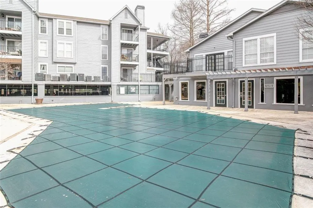 629 Granville Court, Sandy Springs, Georgia 30328, 1 Bedroom Bedrooms, ,1 BathroomBathrooms,Residential,Sold,629 Granville Court,6842656