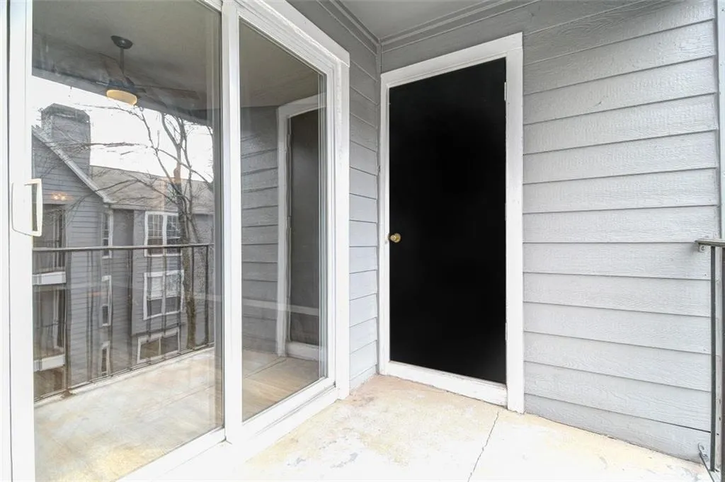 629 Granville Court, Sandy Springs, Georgia 30328, 1 Bedroom Bedrooms, ,1 BathroomBathrooms,Residential,Sold,629 Granville Court,6842656