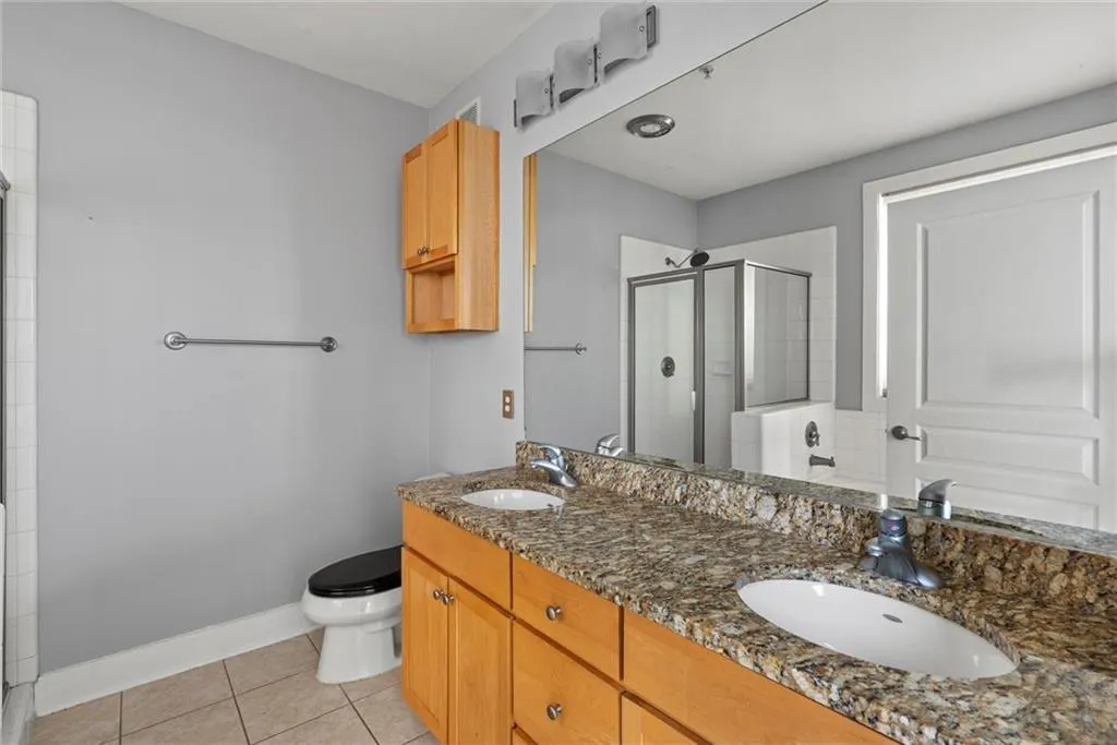 799 Hammond Drive Unit 219, Atlanta, Georgia 30328, 2 Bedrooms Bedrooms, ,2 BathroomsBathrooms,Residential,For Sale,799 Hammond Drive Unit 219,7686623