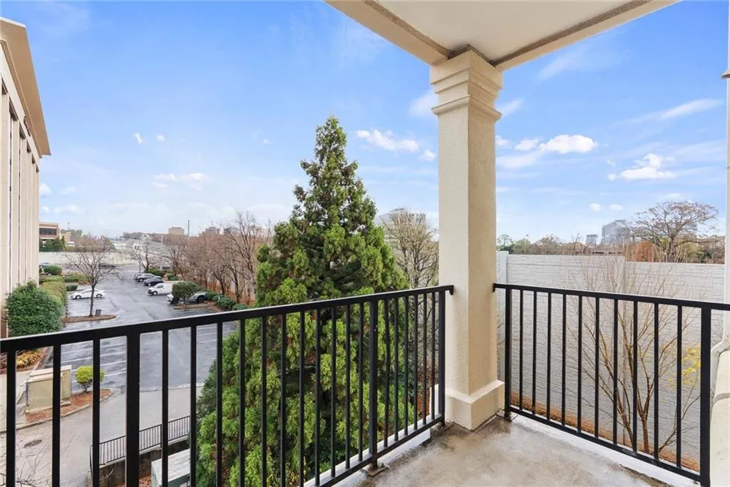 799 Hammond Drive Unit 219, Atlanta, Georgia 30328, 2 Bedrooms Bedrooms, ,2 BathroomsBathrooms,Residential,For Sale,799 Hammond Drive Unit 219,7686623
