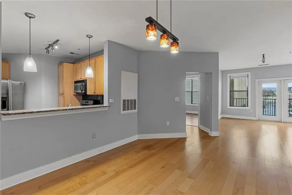 799 Hammond Drive Unit 219, Atlanta, Georgia 30328, 2 Bedrooms Bedrooms, ,2 BathroomsBathrooms,Residential,For Sale,799 Hammond Drive Unit 219,7686623