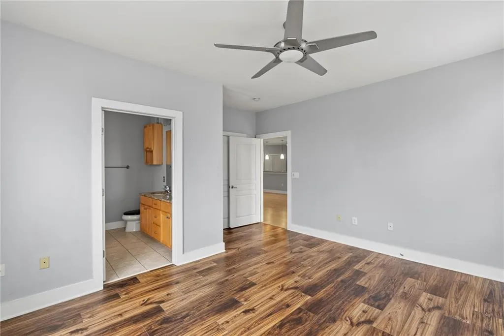 799 Hammond Drive Unit 219, Atlanta, Georgia 30328, 2 Bedrooms Bedrooms, ,2 BathroomsBathrooms,Residential,For Sale,799 Hammond Drive Unit 219,7686623