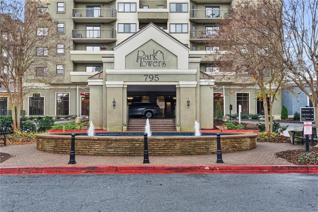 799 Hammond Drive Unit 219, Atlanta, Georgia 30328, 2 Bedrooms Bedrooms, ,2 BathroomsBathrooms,Residential,For Sale,799 Hammond Drive Unit 219,7686623