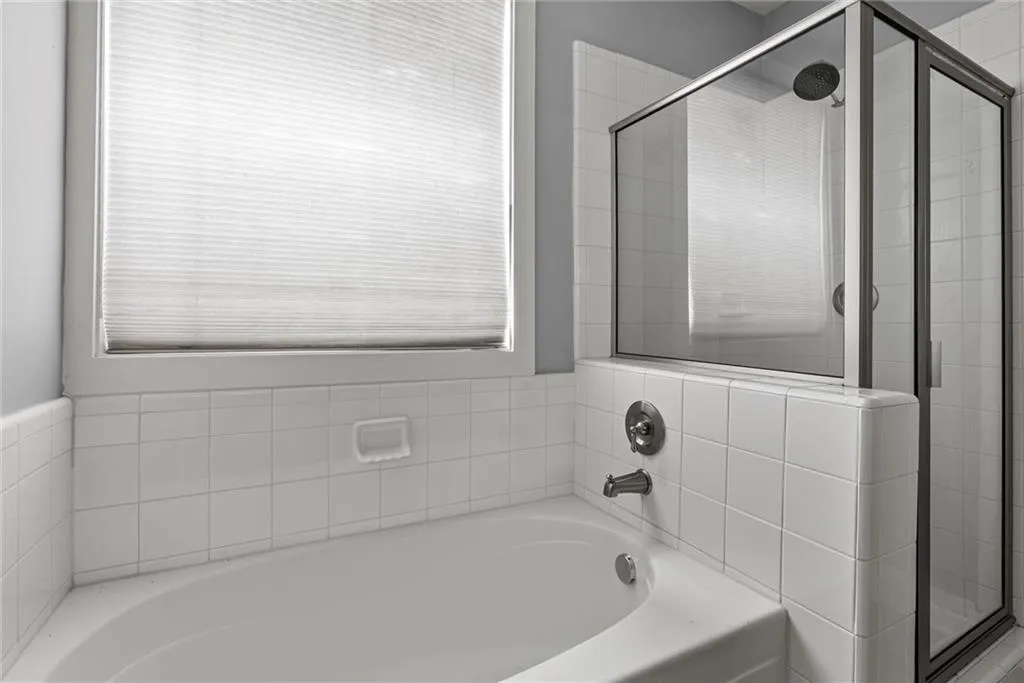 799 Hammond Drive Unit 219, Atlanta, Georgia 30328, 2 Bedrooms Bedrooms, ,2 BathroomsBathrooms,Residential,For Sale,799 Hammond Drive Unit 219,7686623