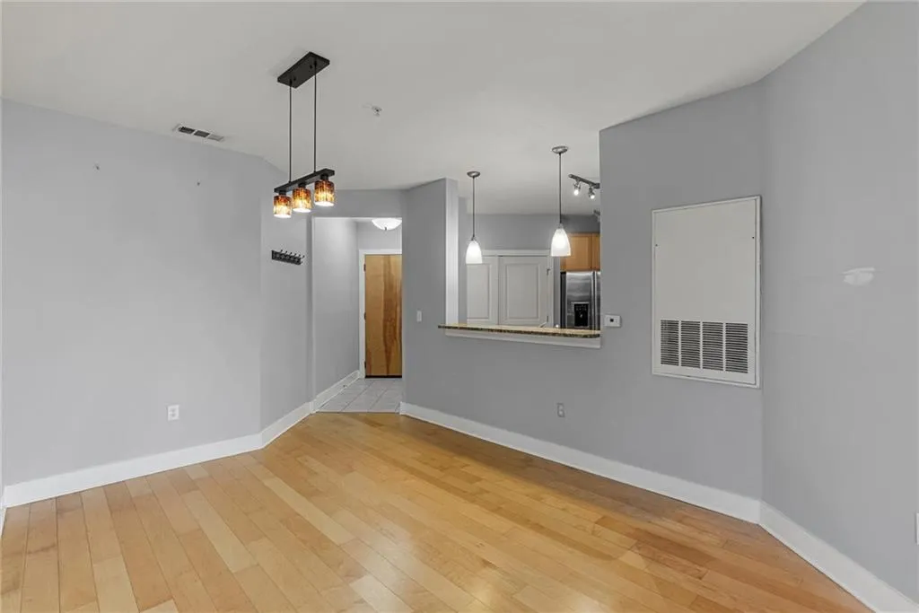 799 Hammond Drive Unit 219, Atlanta, Georgia 30328, 2 Bedrooms Bedrooms, ,2 BathroomsBathrooms,Residential,For Sale,799 Hammond Drive Unit 219,7686623