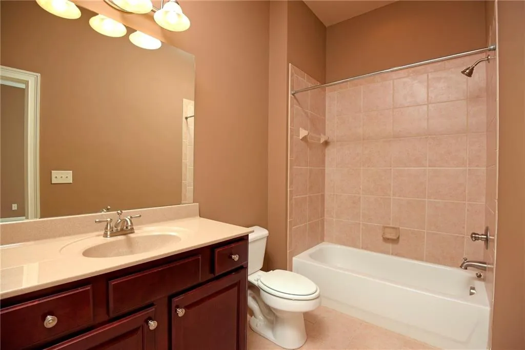 914 Telfair Close, Sandy Springs, Georgia 30350, 3 Bedrooms Bedrooms, ,3 BathroomsBathrooms,Residential,Sold,914 Telfair Close,5792292