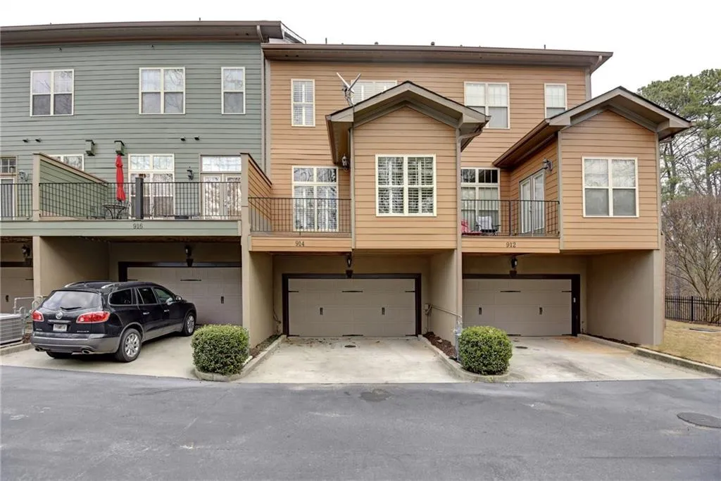 914 Telfair Close, Sandy Springs, Georgia 30350, 3 Bedrooms Bedrooms, ,3 BathroomsBathrooms,Residential,Sold,914 Telfair Close,5792292