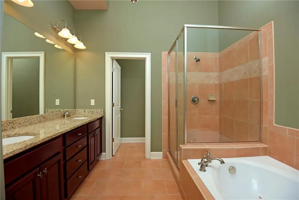 914 Telfair Close, Sandy Springs, Georgia 30350, 3 Bedrooms Bedrooms, ,3 BathroomsBathrooms,Residential,Sold,914 Telfair Close,5792292