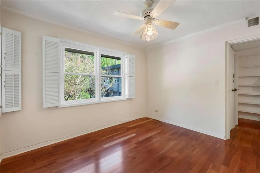 270 Lakemoore Drive Unit B, Atlanta, Georgia 30342, 2 Bedrooms Bedrooms, ,1 BathroomBathrooms,Residential,For Sale,270 Lakemoore Drive Unit B,7627501
