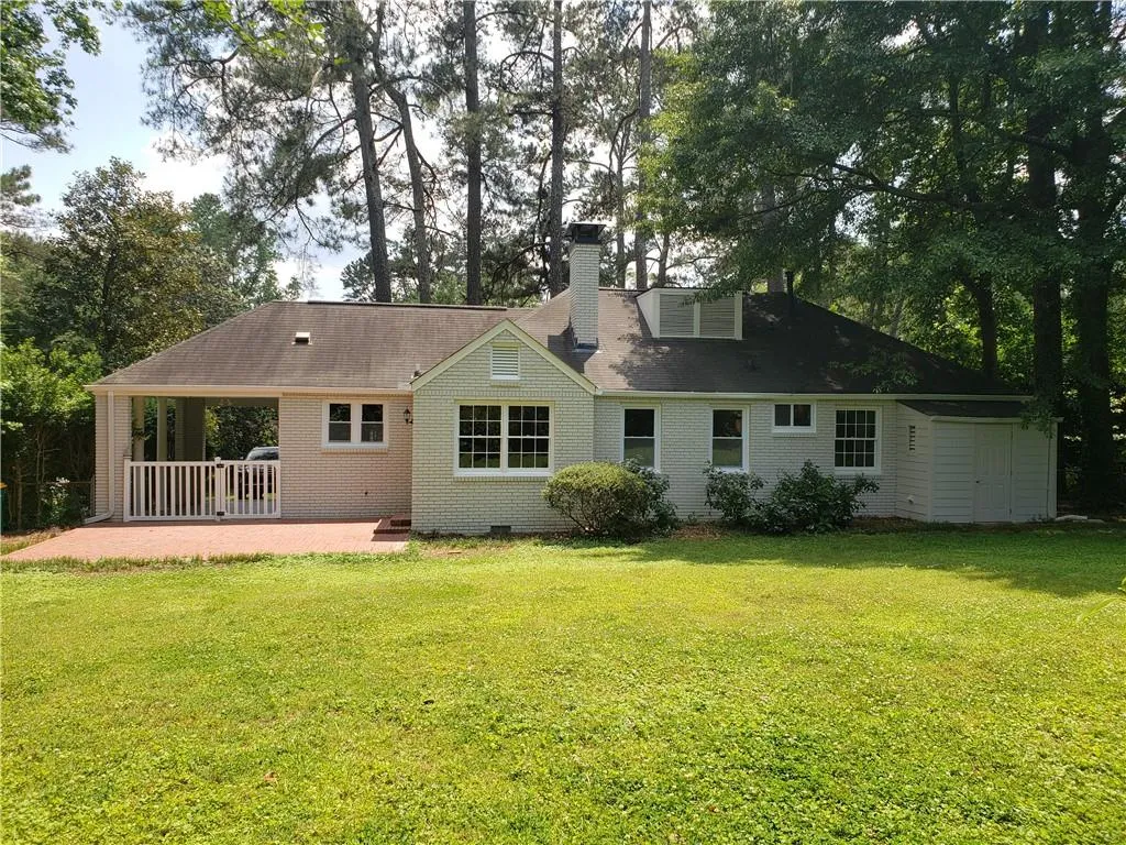 450 Pine Forest Road, Sandy Springs, Georgia 30342, 3 Bedrooms Bedrooms, ,2 BathroomsBathrooms,Residential,Sold,450 Pine Forest Road,6555943