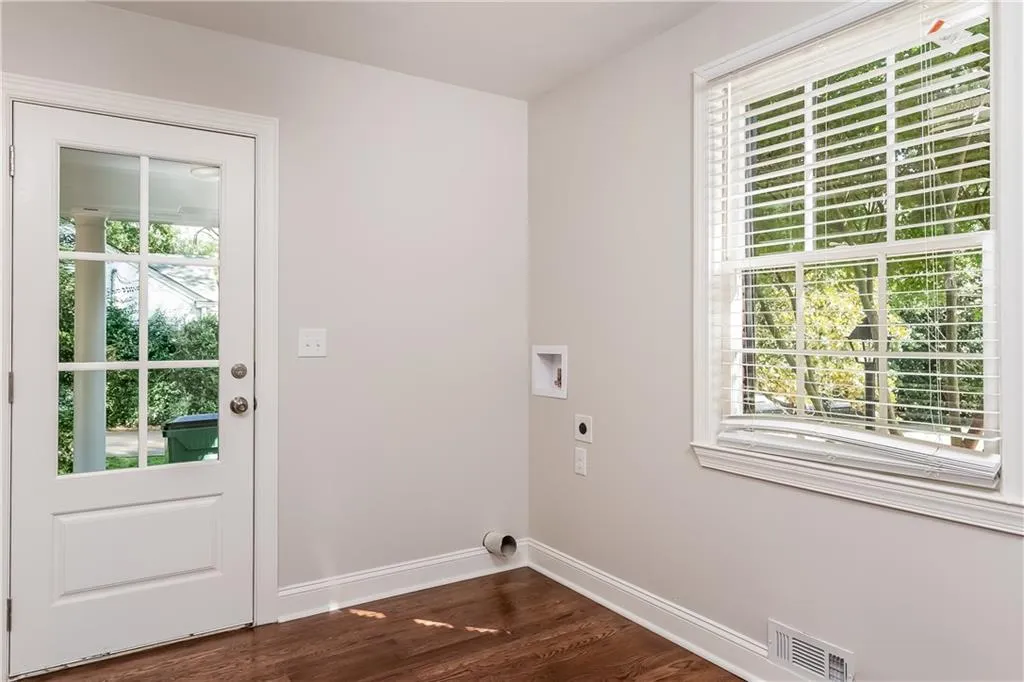 450 Pine Forest Road, Sandy Springs, Georgia 30342, 3 Bedrooms Bedrooms, ,2 BathroomsBathrooms,Residential,Sold,450 Pine Forest Road,6555943