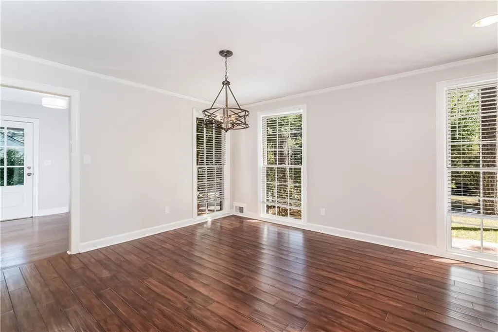 450 Pine Forest Road, Sandy Springs, Georgia 30342, 3 Bedrooms Bedrooms, ,2 BathroomsBathrooms,Residential,Sold,450 Pine Forest Road,6555943