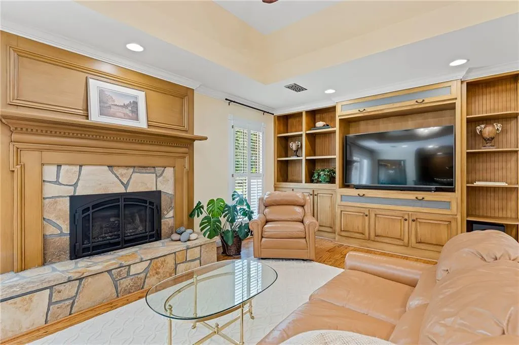 5865 Riverwood Drive, Sandy Springs, Georgia 30328, 4 Bedrooms Bedrooms, ,3 BathroomsBathrooms,Residential,Sold,5865 Riverwood Drive,7072287