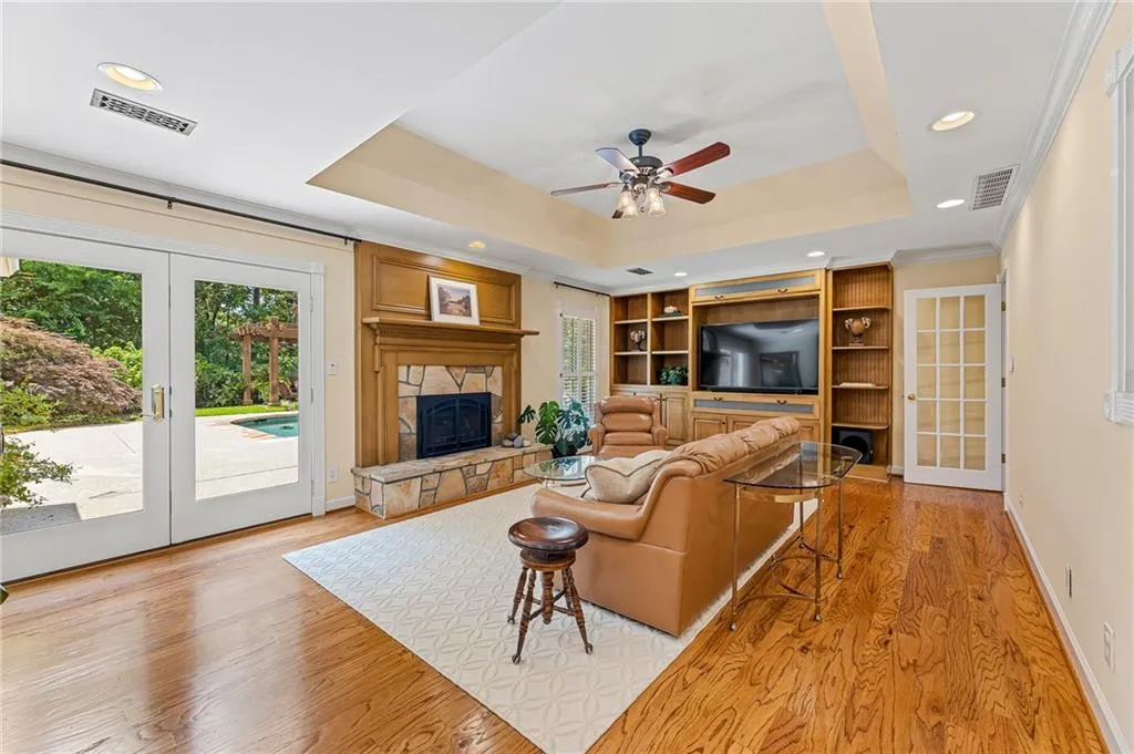 5865 Riverwood Drive, Sandy Springs, Georgia 30328, 4 Bedrooms Bedrooms, ,3 BathroomsBathrooms,Residential,Sold,5865 Riverwood Drive,7072287