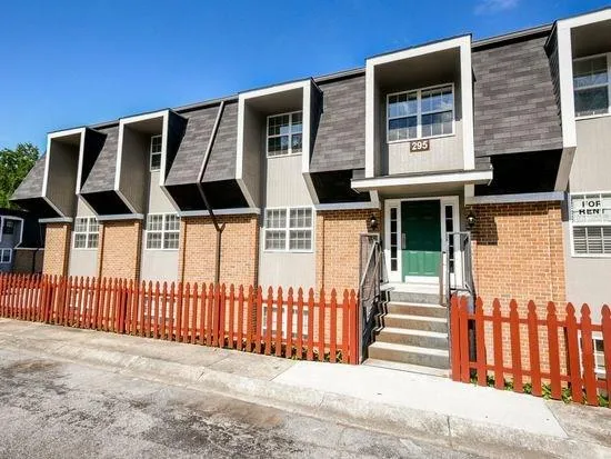 295 Winding River Drive Unit A, Sandy Springs, Georgia 30350, 3 Bedrooms Bedrooms, ,2 BathroomsBathrooms,Residential,Sold,295 Winding River Drive Unit A,6008208