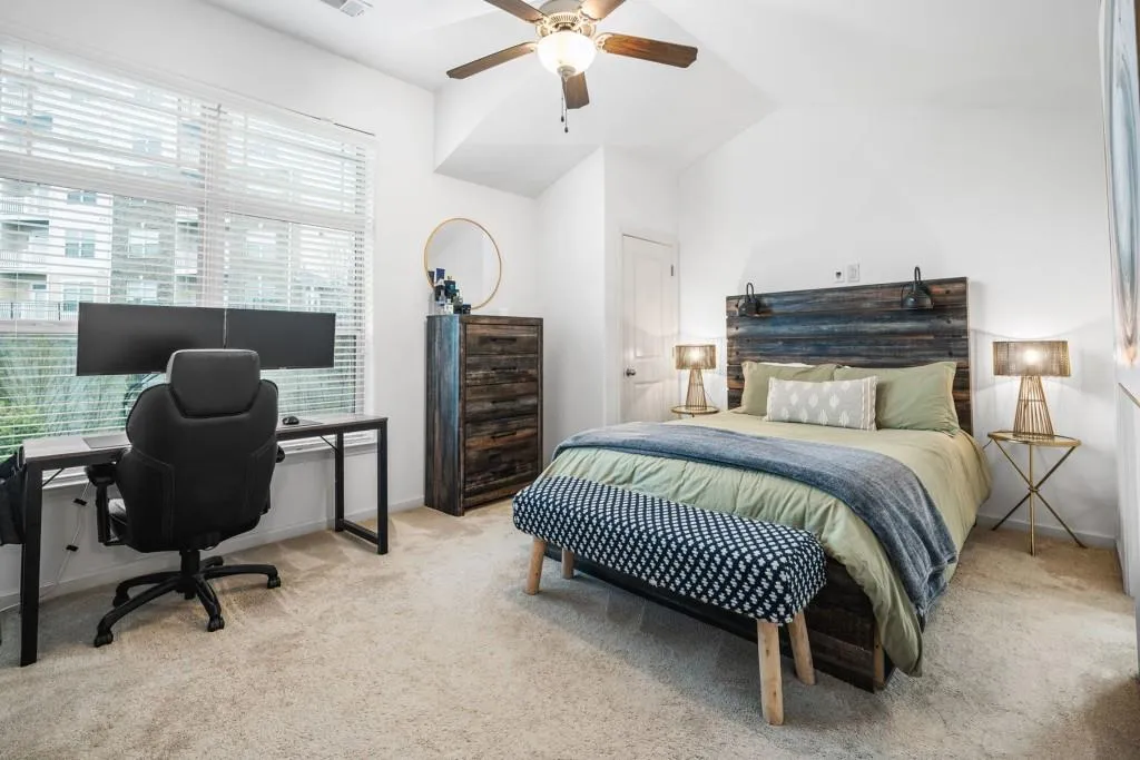215 Semel Circle Nw Unit 460, Atlanta, Georgia 30309, 2 Bedrooms Bedrooms, ,2 BathroomsBathrooms,Residential,Sold,215 Semel Circle Nw Unit 460,7182111