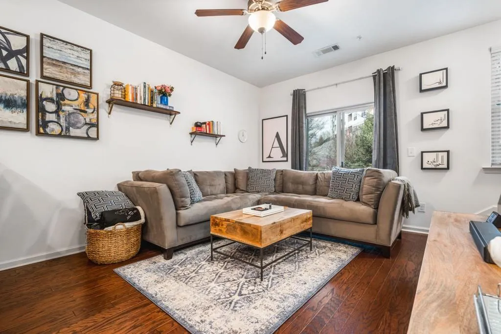 215 Semel Circle Nw Unit 460, Atlanta, Georgia 30309, 2 Bedrooms Bedrooms, ,2 BathroomsBathrooms,Residential,Sold,215 Semel Circle Nw Unit 460,7182111