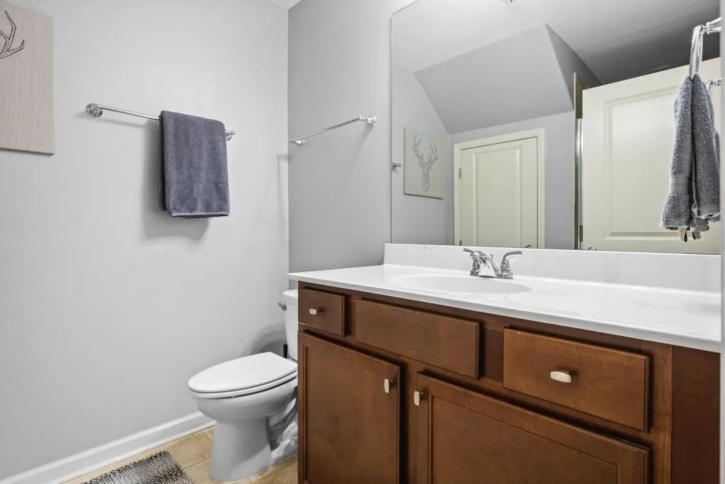 215 Semel Circle Nw Unit 460, Atlanta, Georgia 30309, 2 Bedrooms Bedrooms, ,2 BathroomsBathrooms,Residential,Sold,215 Semel Circle Nw Unit 460,7182111